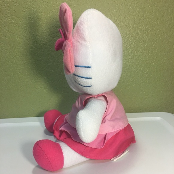 Hello Kitty Plush Figure - Picture 4 of 12
